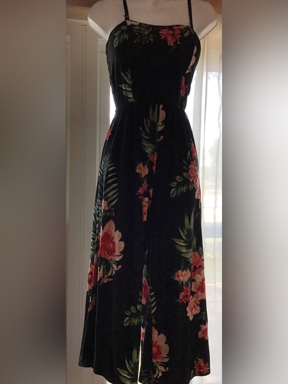 Women’s navy blue sleeveless jumpsuit